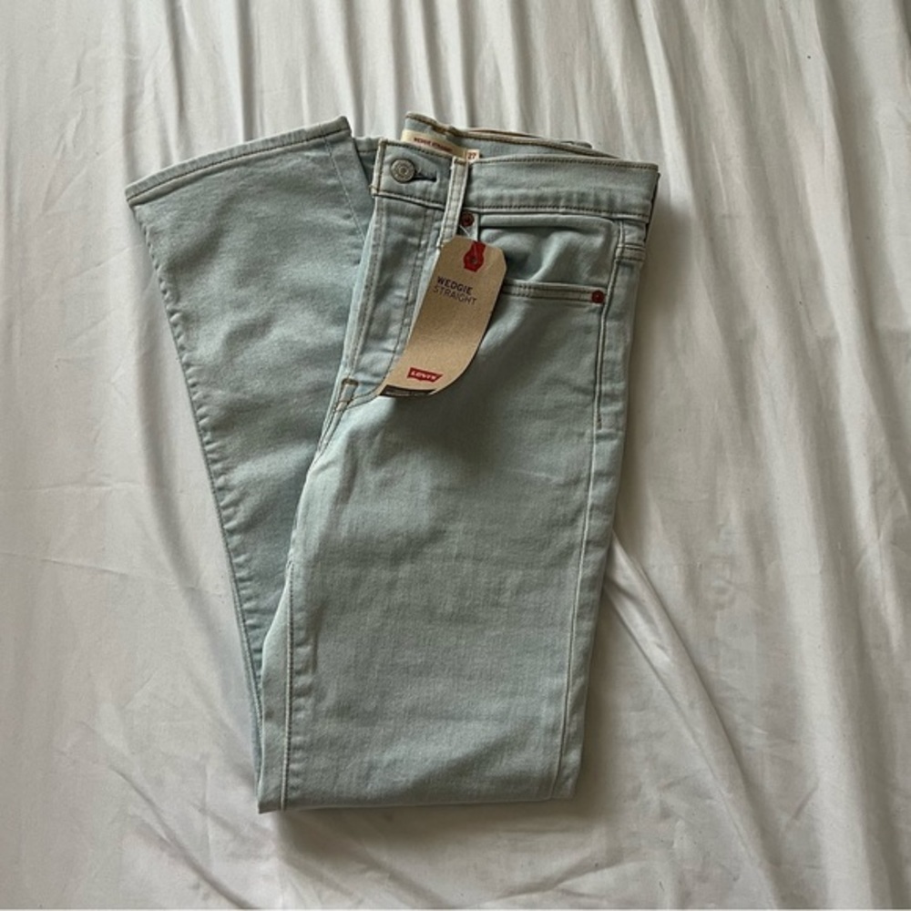 Levi’s Wedgie Straight Jeans